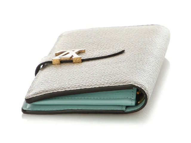 Beige Pebble Taurillon LV Vertical Wallet in Beige Leather from Ann's Fabulous Finds, photo 6 of 8