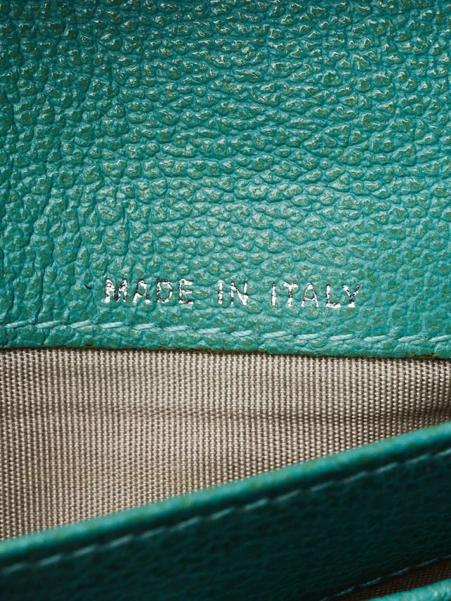 Chanel Green Leather Camellia Long Wallet in Green Leather from Yoogis, photo 9 of 10