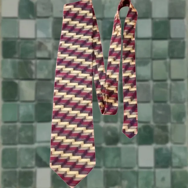 Mulberry Neckwear Tie Mens One Size Red Silk Blend Geometric Ziggurat Patterned Designer in red Silk from Grailed