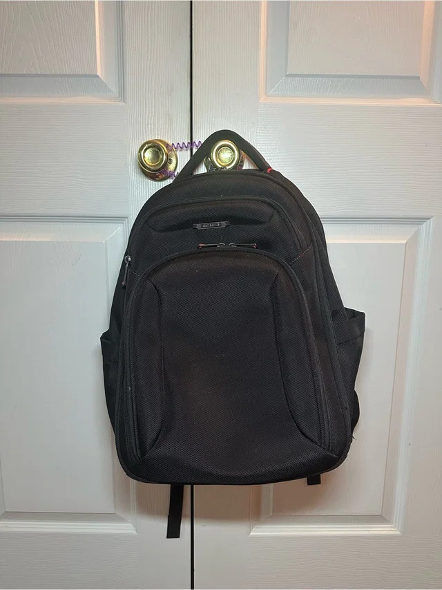 Samsonite Air Channel System Laptop Padded Backpack in black from Poshmark