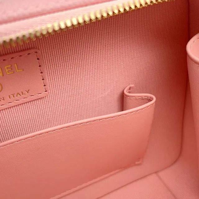 Chanel 2-Way Vanity Chain Shoulder Bag PinkAP4778 Caviar Leather in Caviar leather from GALLERY RARE, photo 13 of 18