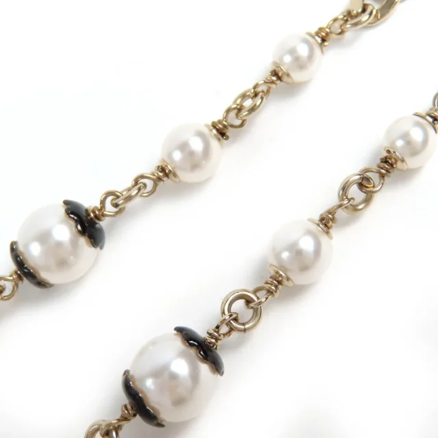 Chanel COCO Mark Pearl Necklace in Gold from LuxUness, photo 4 of 8