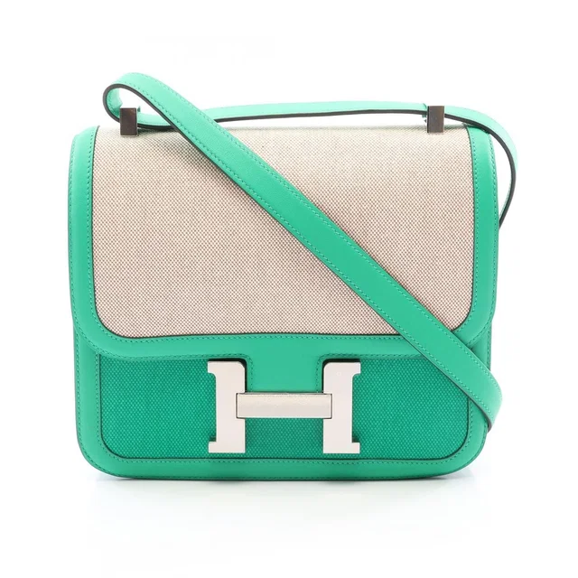 Hermès Shoulder Bag Constance 3 24 Ecru Mint in Swift leather from The Reluxe