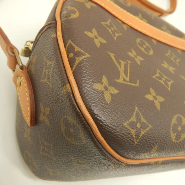Louis Vuitton Monogram Shoulder Bag in Brown Canvas from LuxUness, photo 15 of 19