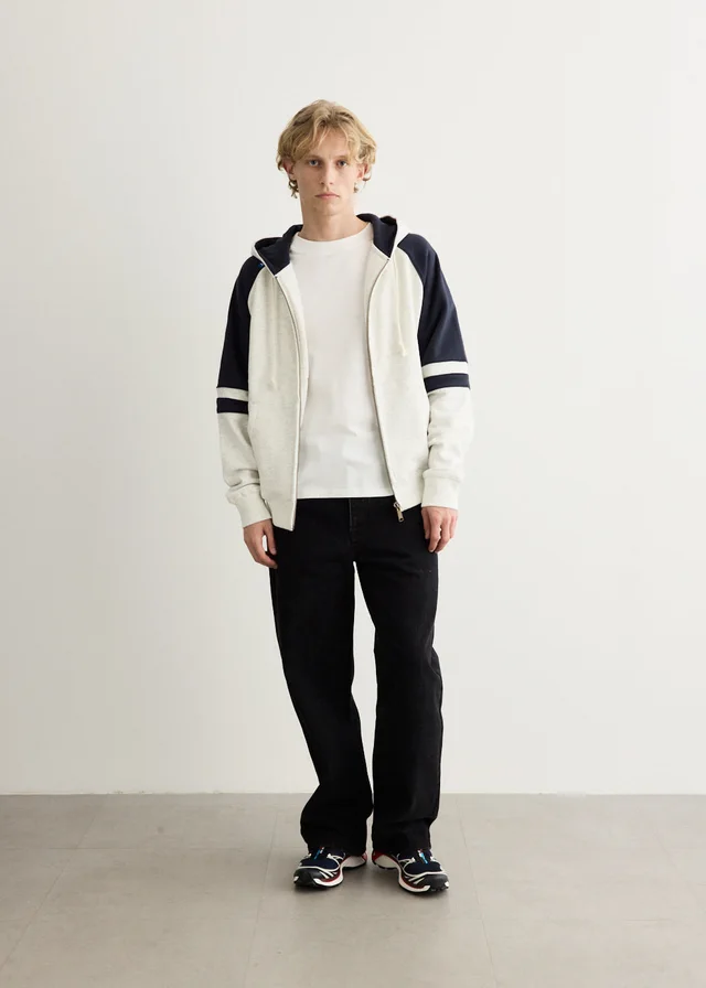 LARRIET Freeman Hoodie in Grey from Incu, photo 1 of 1