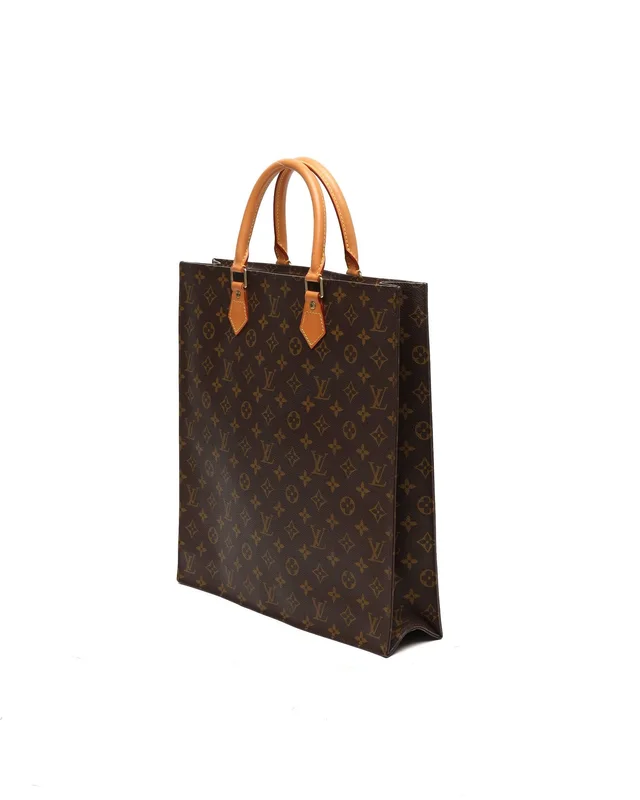Louis Vuitton Monogram Sac Plat Bag in Coated canvas from A Retro Tale, photo 2 of 2