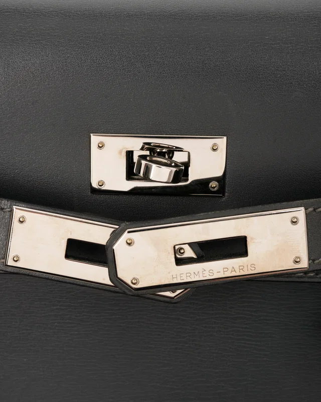 Hermès Kelly 32 Box Dark Grey in Grey Box leather from Luxury Promise