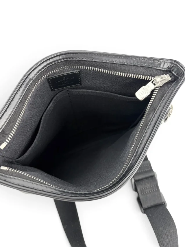 Louis Vuitton Damier Graphite Thomas Messenger Bag in Grey Canvas from Season 2 Consign, photo 10 of 10