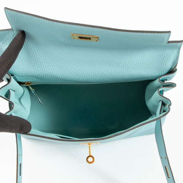 Hermès Kelly 28 Bleu Atoll Clemence GHW in Blue Clemence leather from Labellov, photo 6 of 17