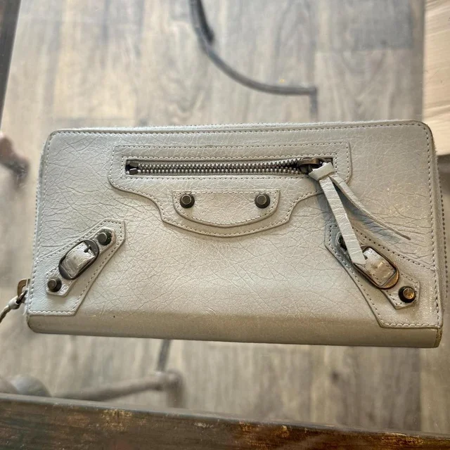 Balenciaga Women's Wallet - Grey/Cream in gray from Depop, photo 1 of 1