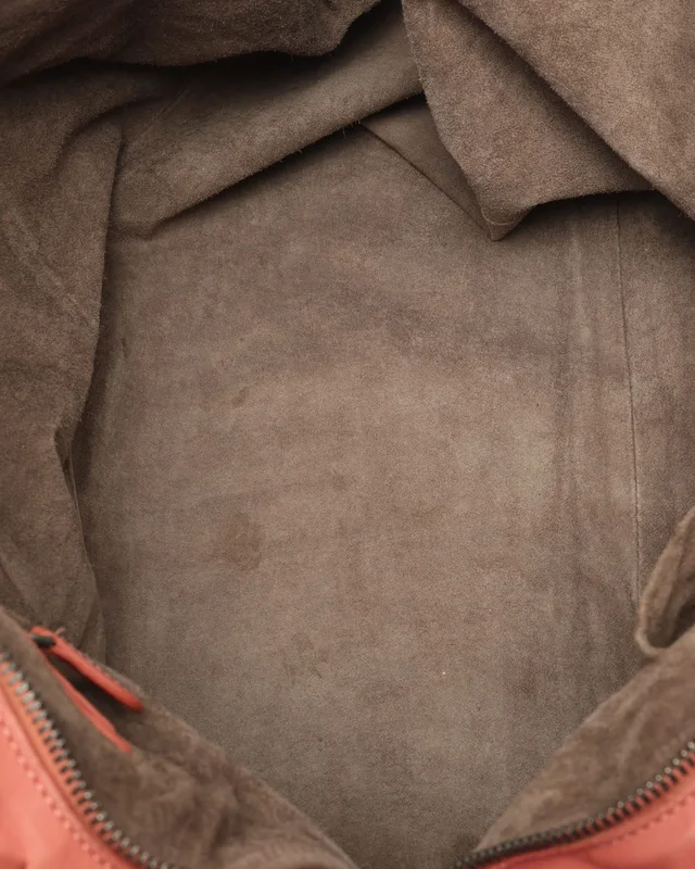 Bottega Veneta Intrecciato Tote Bag in Woven leather from A Retro Tale, photo 7 of 8