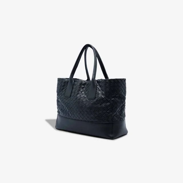Bottega Veneta Shopper Medium Calf Black in Black Calfskin from SACLÀB, photo 3 of 6