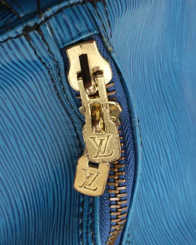 Louis Vuitton Epi Keepall 50 Weekend Bag in Leather from A Retro Tale, photo 7 of 10