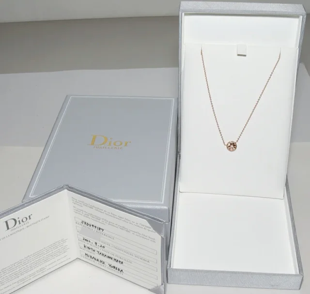 Dior K18PG Rose des Vents Pendant Necklace JRDV95187_0000 in Pink 18K Rose Gold from LuxUness, photo 2 of 4