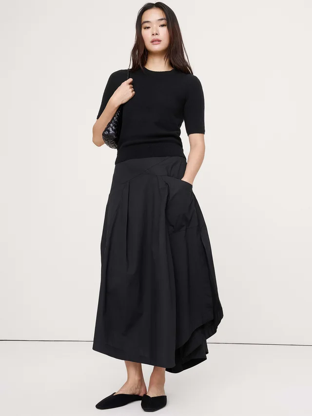 Banana Republic Lightweight Cashmere Short-Sleeve Sweater in Black from Banana Republic (Canada), photo 1 of 1