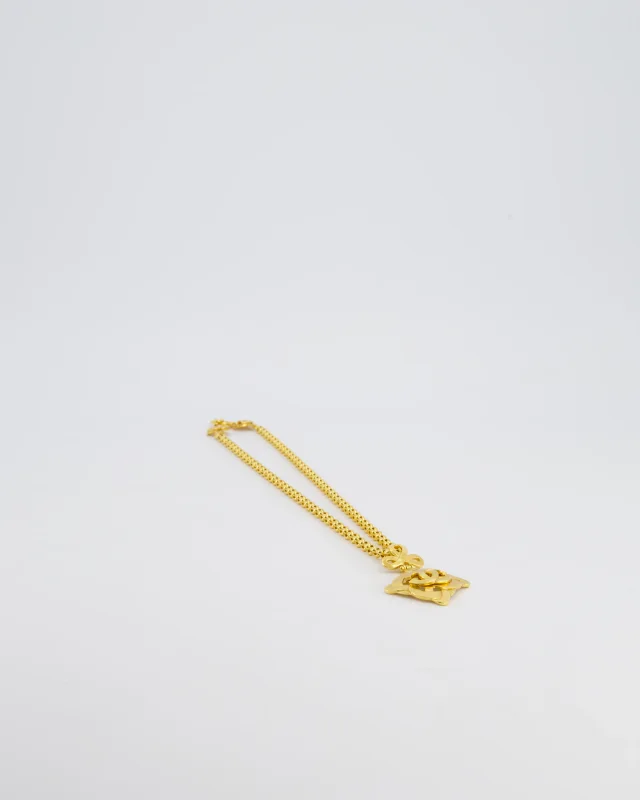 Chanel 97P Vintage Gold Pendant Necklace With CC Detail in Gold from Sellier, photo 6 of 6