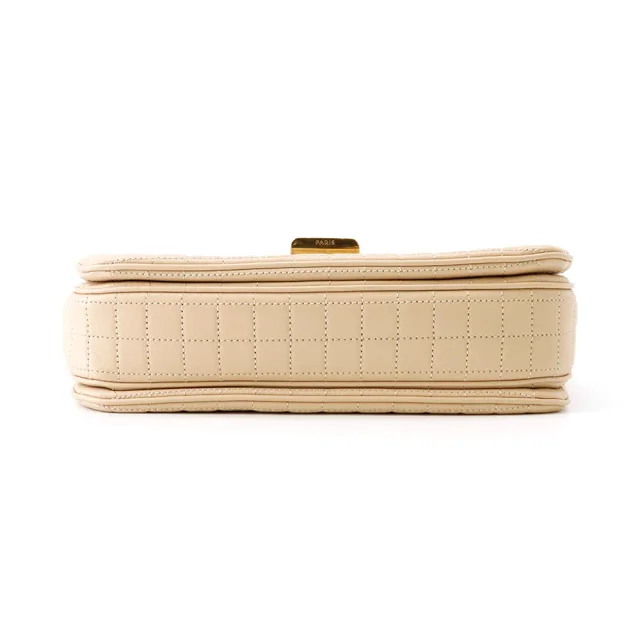 Celine C Medium Quilted ChainShoulder Bag Beige187253BFC Leather in Leather from GALLERY RARE, photo 4 of 18