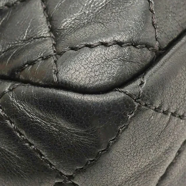 Chanel Classic Soft Medium Valentines Heart Charm Single Flap Bag in Leather from A Retro Tale, photo 7 of 11