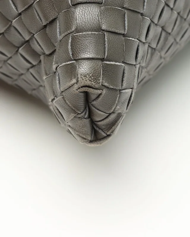 Bottega Veneta Intrecciato Business Bag in Woven leather from A Retro Tale, photo 9 of 14
