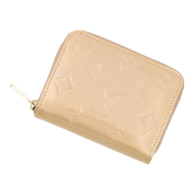 Louis Vuitton Zip around purse GoldM90601 Monogram Vernis Leather in Leather from GALLERY RARE