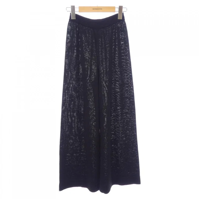 Chanel Pants Black in Black from The Reluxe