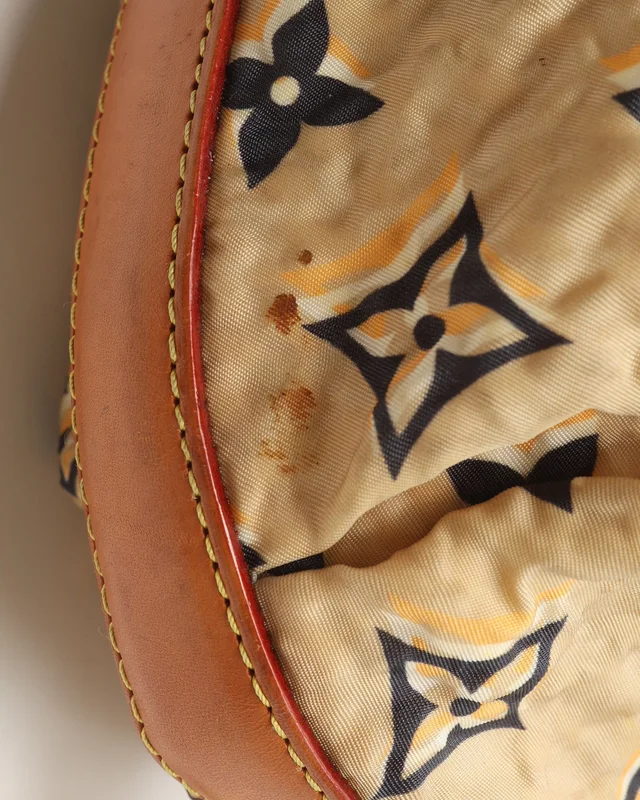 Louis Vuitton Cruise Bulles MM Bag in Nylon from A Retro Tale, photo 7 of 17