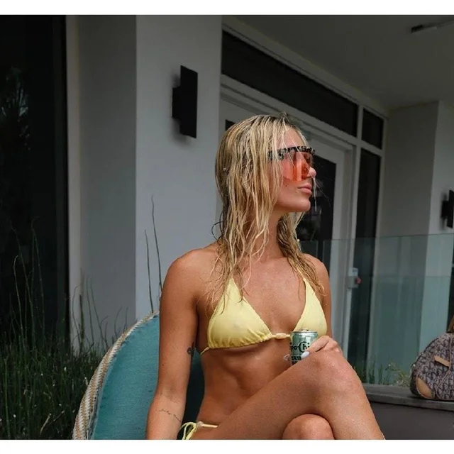 Loewe Women's Sunglasses - Pink/Brown in brown|pink|red from Depop, photo 7 of 7