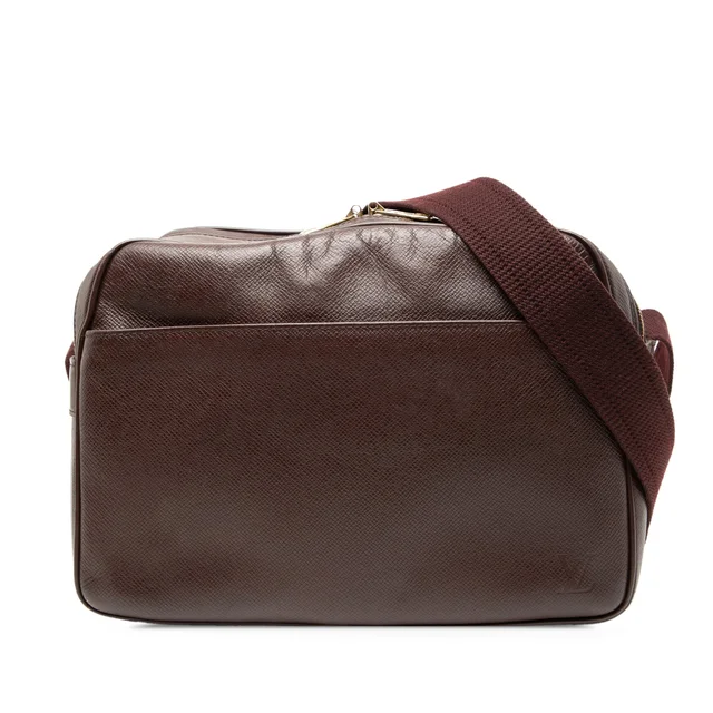 Red Louis Vuitton Taiga Reporter PM Crossbody Bag in Red Leather from Designer Revival
