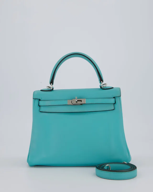 Hermès Kelly 25 Retourne Bag in Blue Swift leather from Sellier
