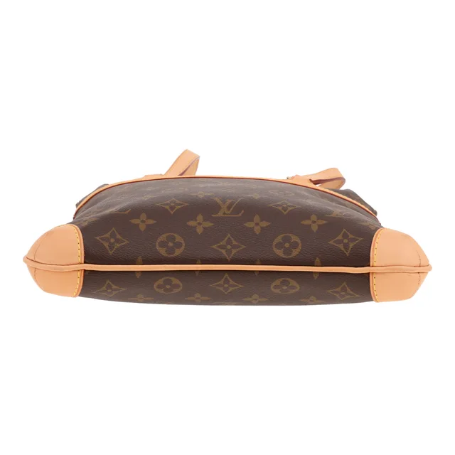 Louis Vuitton handbag: ‘Coussin’ in brown Monogram canvas and natural leather in Brown Coated canvas from Collector Square, photo 3 of 3