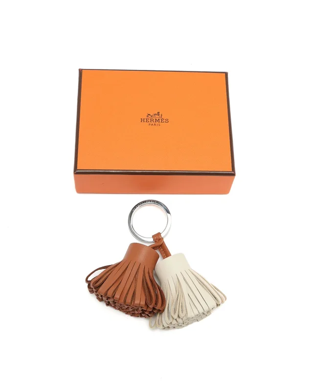 Hermès Carmen Uno-Dos Key Ring in Leather from A Retro Tale, photo 2 of 4