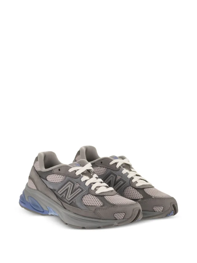 New Balance diamond-mesh sneakers, photo 2 of 2 from FARFETCH