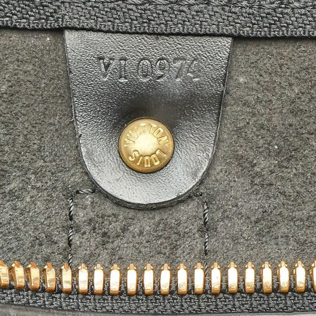 Louis Vuitton Epi Keepall 45 Weekend Bag in Leather from A Retro Tale, photo 9 of 10