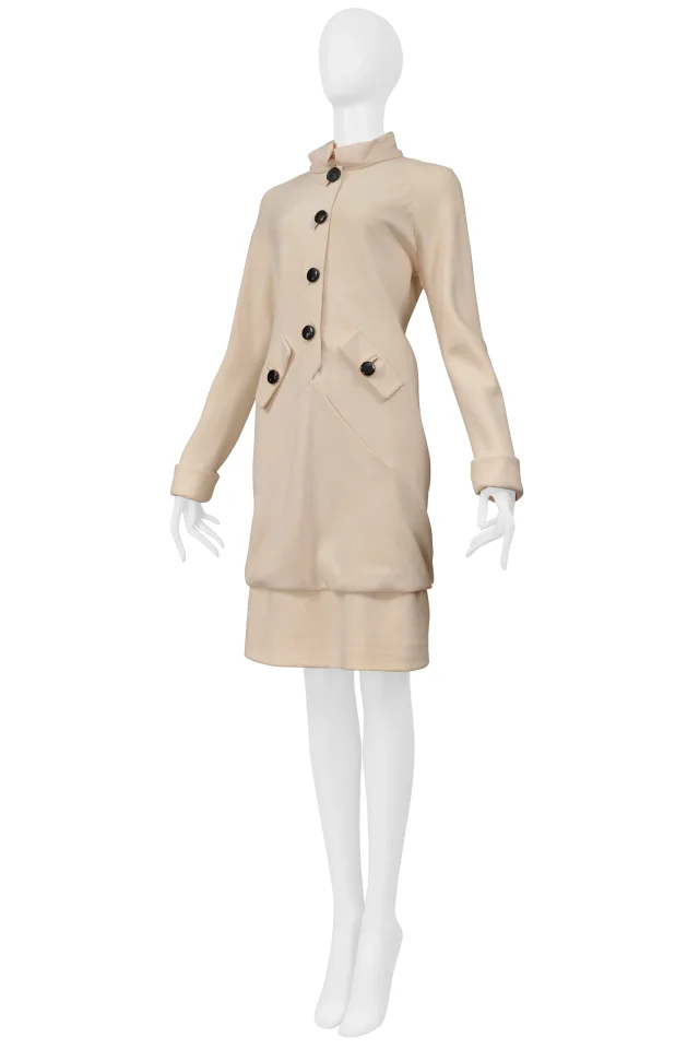 Balenciaga By Ghesquiere Off-white Mod Dress With Black Buttons 2006 in Black Silk from Resurrection Vintage, photo 6 of 8