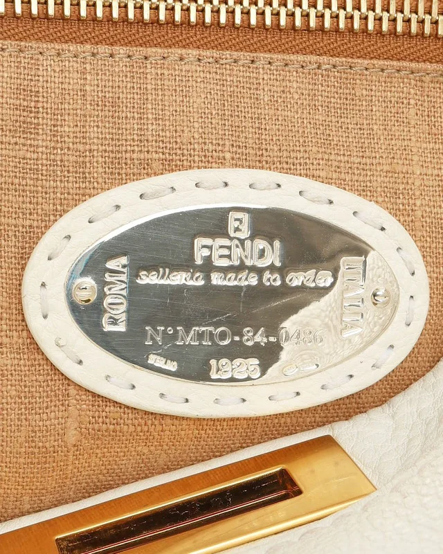 Fendi Medium Peekaboo Bag in Caviar leather from A Retro Tale, photo 7 of 10