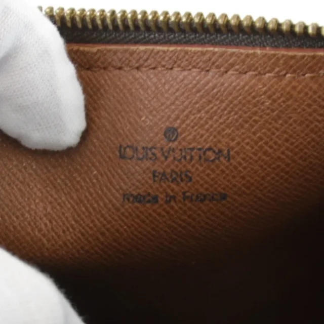 Louis Vuitton Papillon 26 Monogram Handbag in Brown Canvas from LuxUness, photo 9 of 9