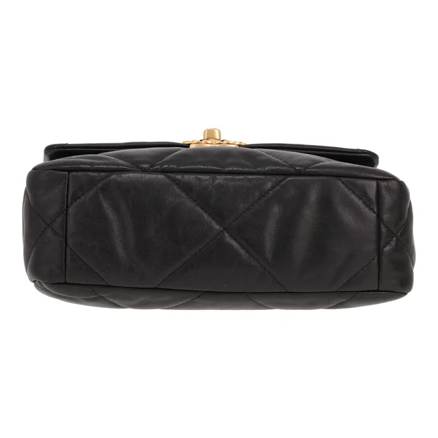 Chanel 19 shoulder bag in black quilted leather in Black Leather from Collector Square, photo 3 of 3