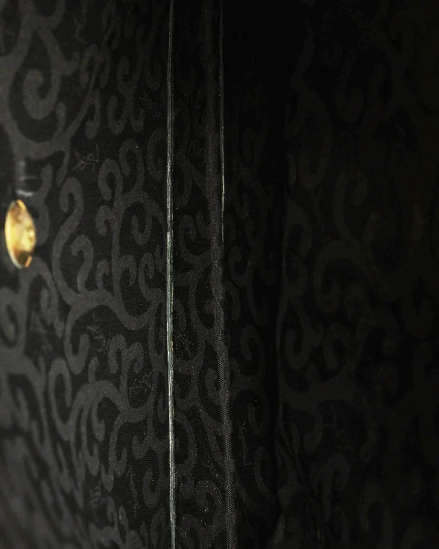 Saint Laurent Vintage Arabesque Bag in Leather from A Retro Tale, photo 8 of 9