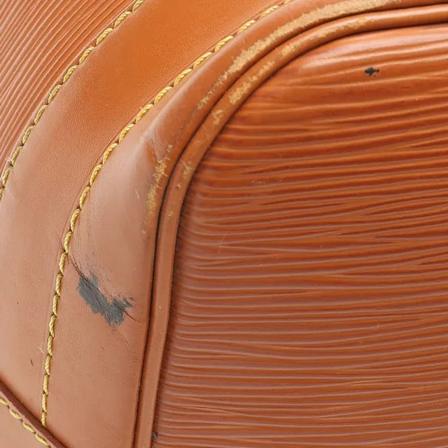 Louis Vuitton Epi Noé GM Bag in Leather from A Retro Tale, photo 10 of 12