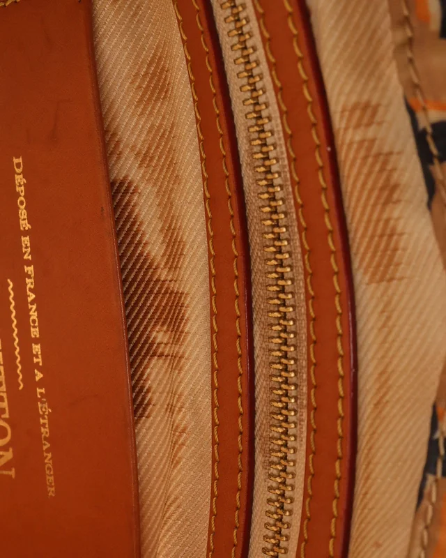 Louis Vuitton Cruise Bulles MM Bag in Nylon from A Retro Tale, photo 11 of 17