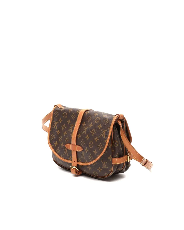 Louis Vuitton Monogram Saumur 30 Bag in Coated canvas from A Retro Tale, photo 3 of 10