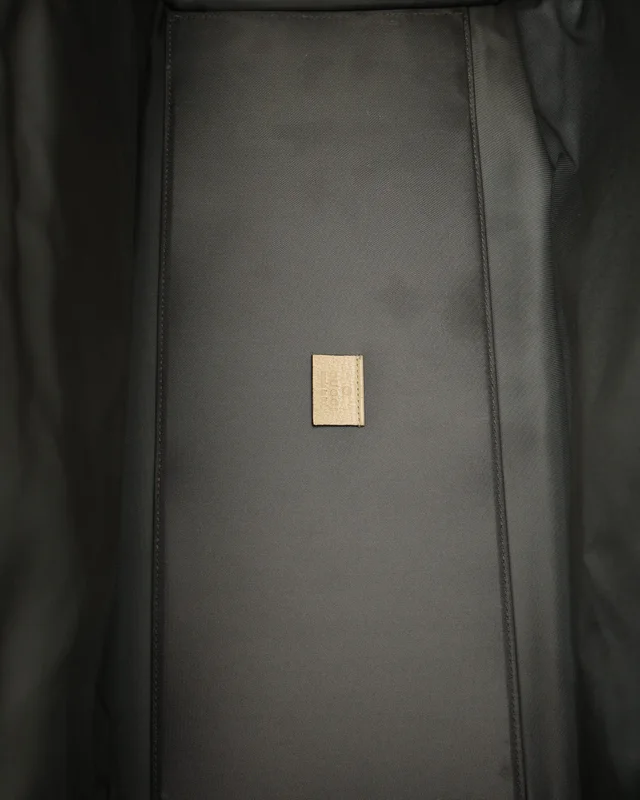 Gucci GG Off The Grid Tote Bag from A Retro Tale, photo 7 of 8