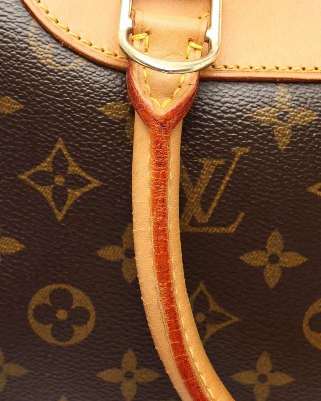 Louis Vuitton Monogram Deauville Bag in Coated canvas from A Retro Tale, photo 7 of 10