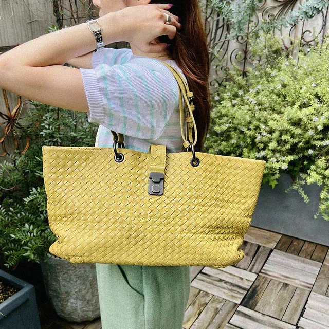 Bottega Veneta Intrecciato Tote Bag - Yellow in Yellow Woven leather from VINTAGE QOO TOKYO