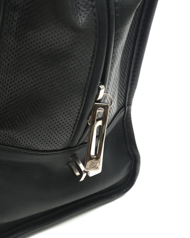 Loewe Amazona Handbag in Leather from A Retro Tale, photo 7 of 13
