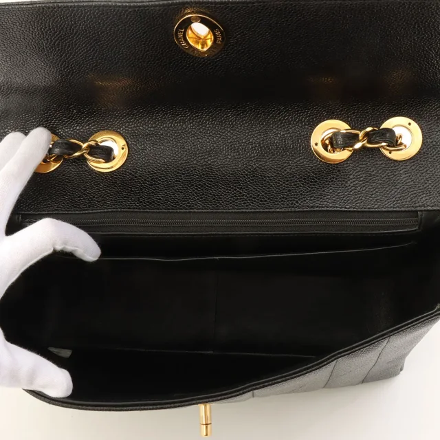 Chanel Circa 1995 Caviar Skin Mademoiselle Stitch CC Turnlock Chain Shoulder Bag Black in Black Caviar leather from VINTAGE QOO TOKYO, photo 5 of 17
