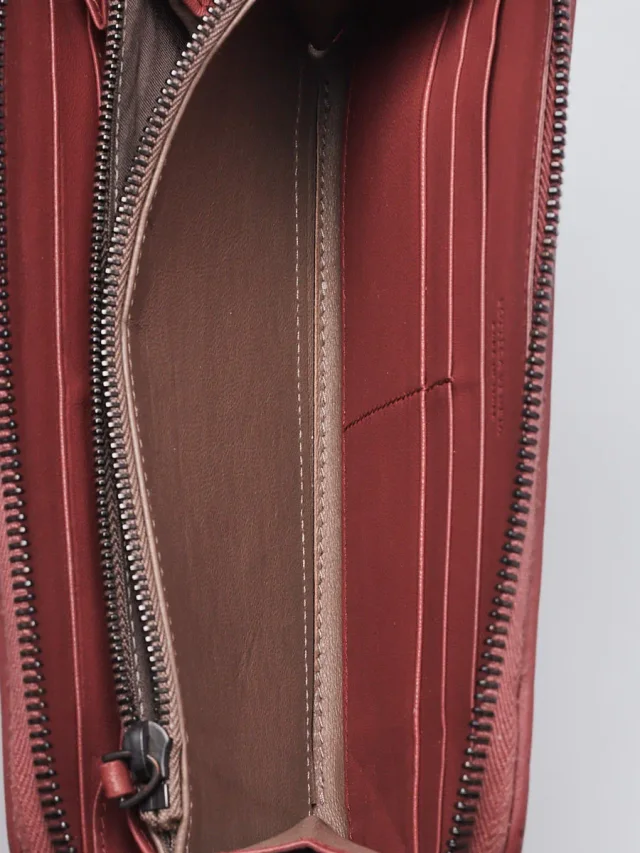 Bottega Veneta Appia Intrecciato Woven Nappa Leather Zip Wallet in Nappa leather from Yoogis, photo 2 of 8