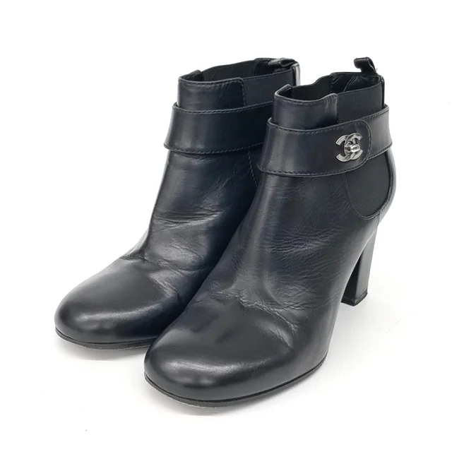 Chanel ankle boots from GUGUS