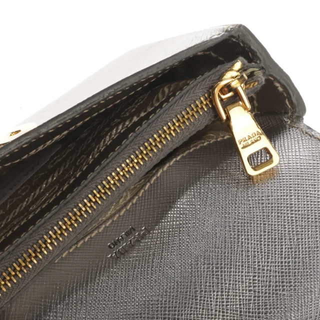 Prada Clutch Silber in Metallic from Buddy And Selly, photo 4 of 8