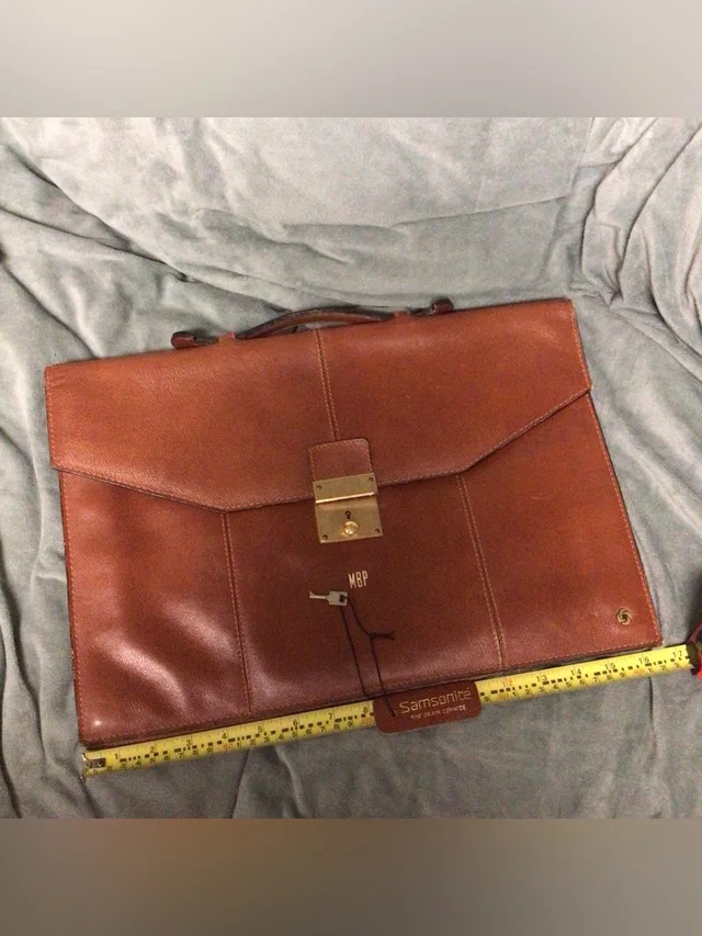 Samsonite Vtg 80’s Ssamsonite Laptop Tablet Office School Leather Briefcase. With Key in orange Leather from Poshmark